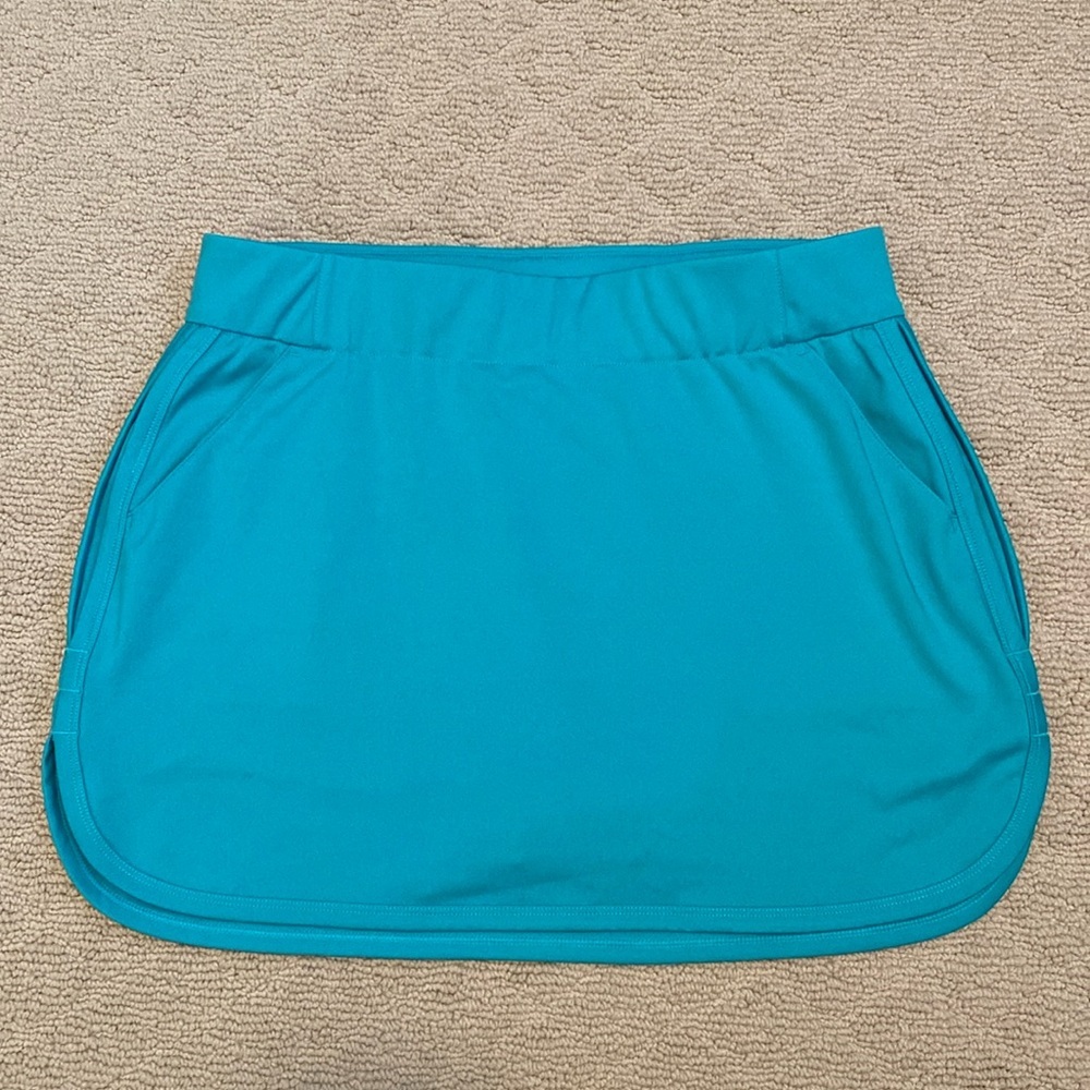 Columbia active skort size medium turquoise with pockets
